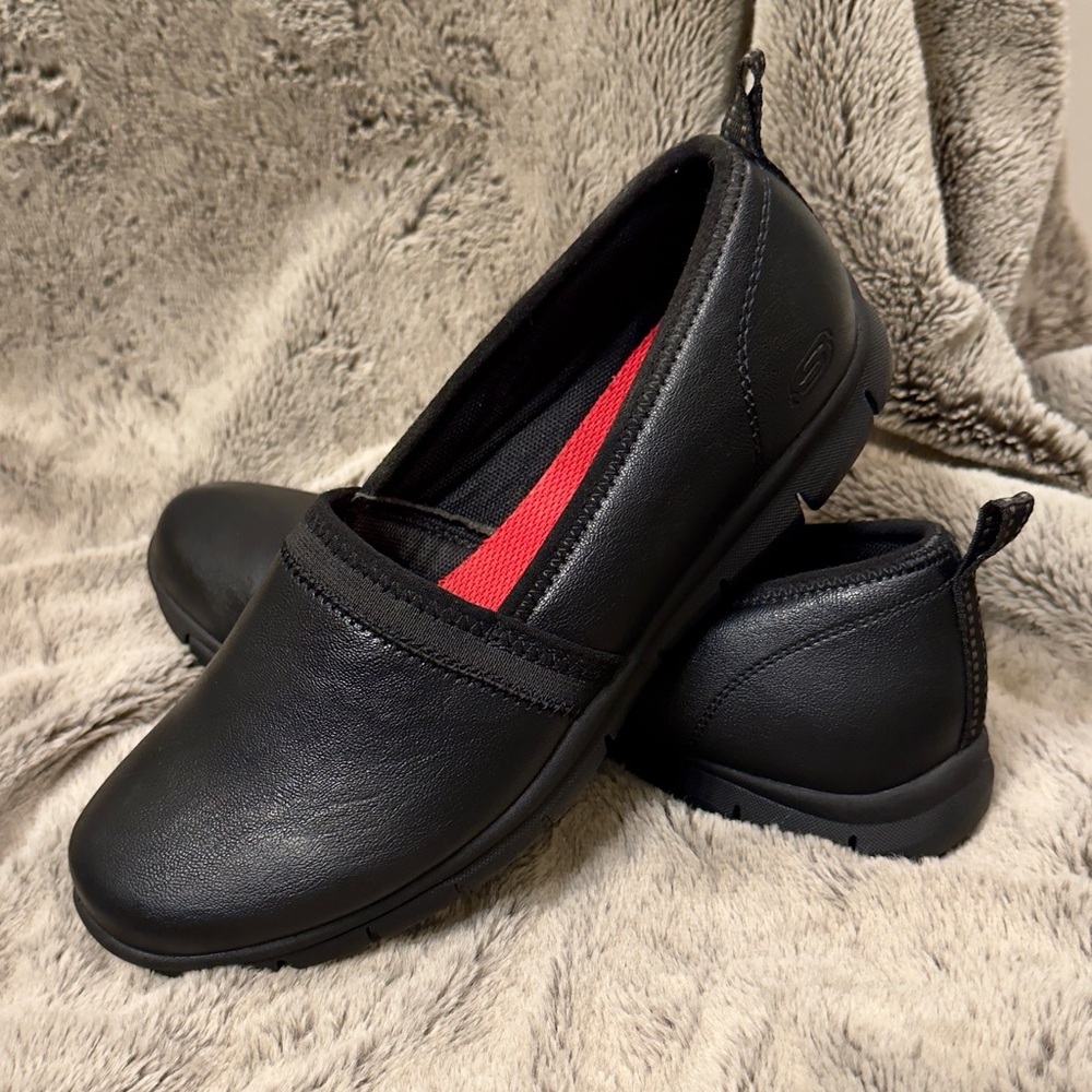 Skechers Womens Walking Loafer, True Black